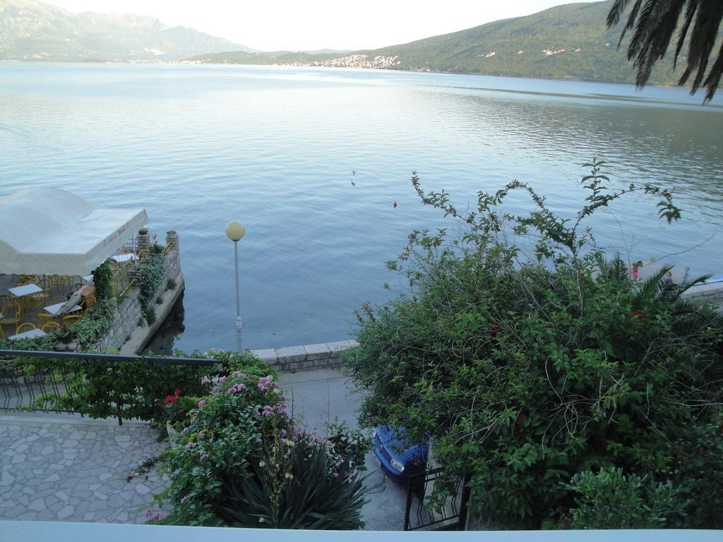Appartamento Apatments Stanojlovic Djenovic Herceg Novi Esterno foto