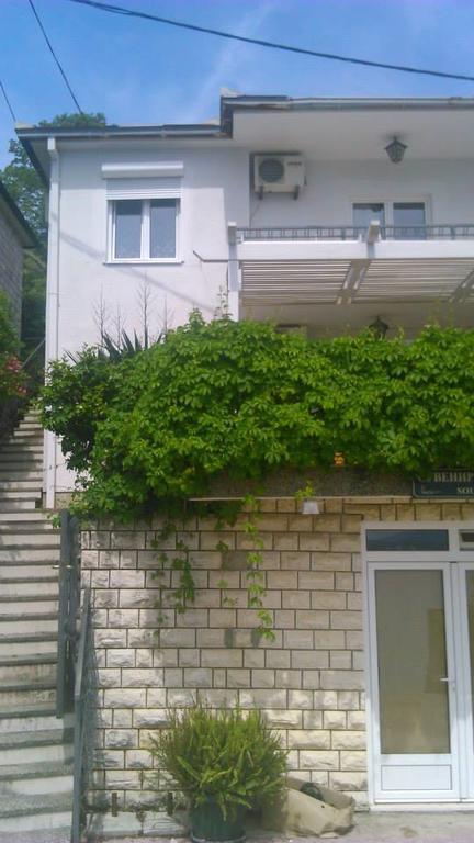 Appartamento Apatments Stanojlovic Djenovic Herceg Novi Esterno foto