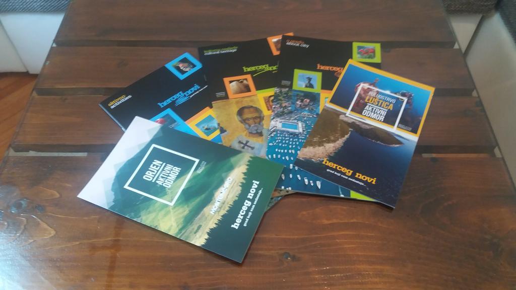Appartamento Apatments Stanojlovic Djenovic Herceg Novi Esterno foto